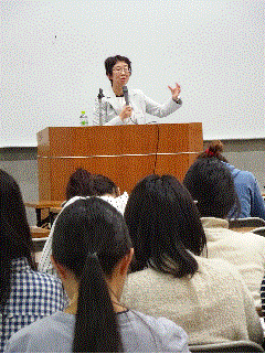 写真3　ご講演の様子