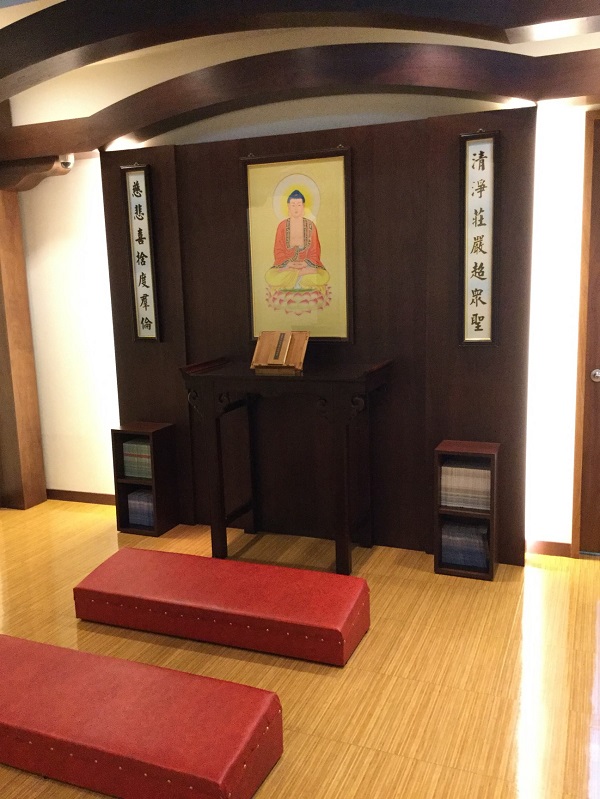 図4　仏教の祈りの部屋
