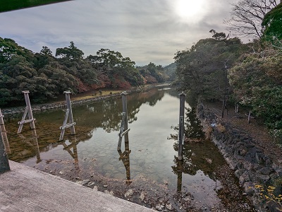 五十鈴川と木除杭