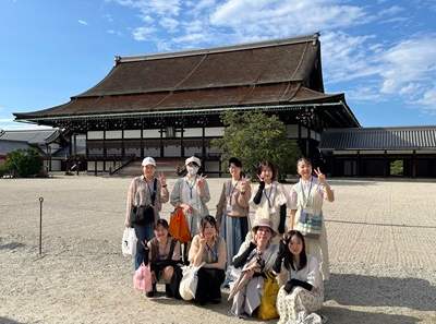 京都御所にて