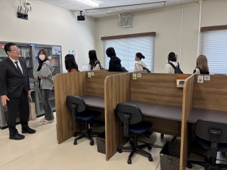 セルフスタディ・ルーム②の個人ブース