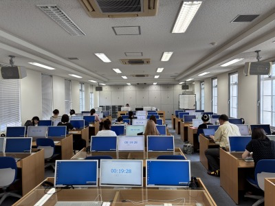 それぞれの勉強に集中
