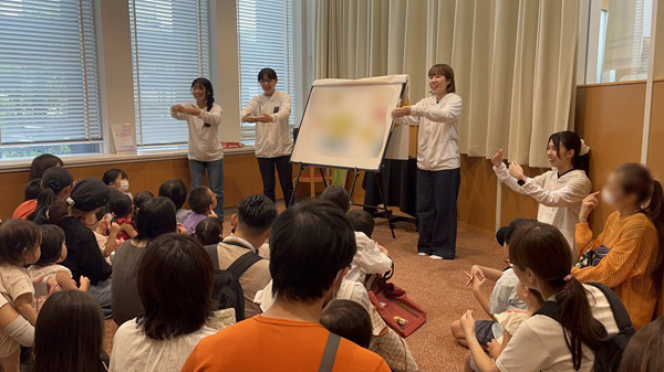 おはなし隊 パネルシアター（8月23日の様子）