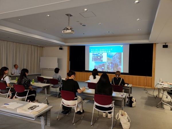 「せとうち・もみわフレンズ」の事務局長の方からは、瀬戸内市の文化を蓄積するための様々な取り組みを教えていただきました。